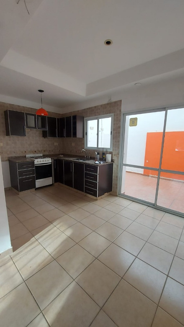 Casa para locação com 2 quartos em Villa Devoto