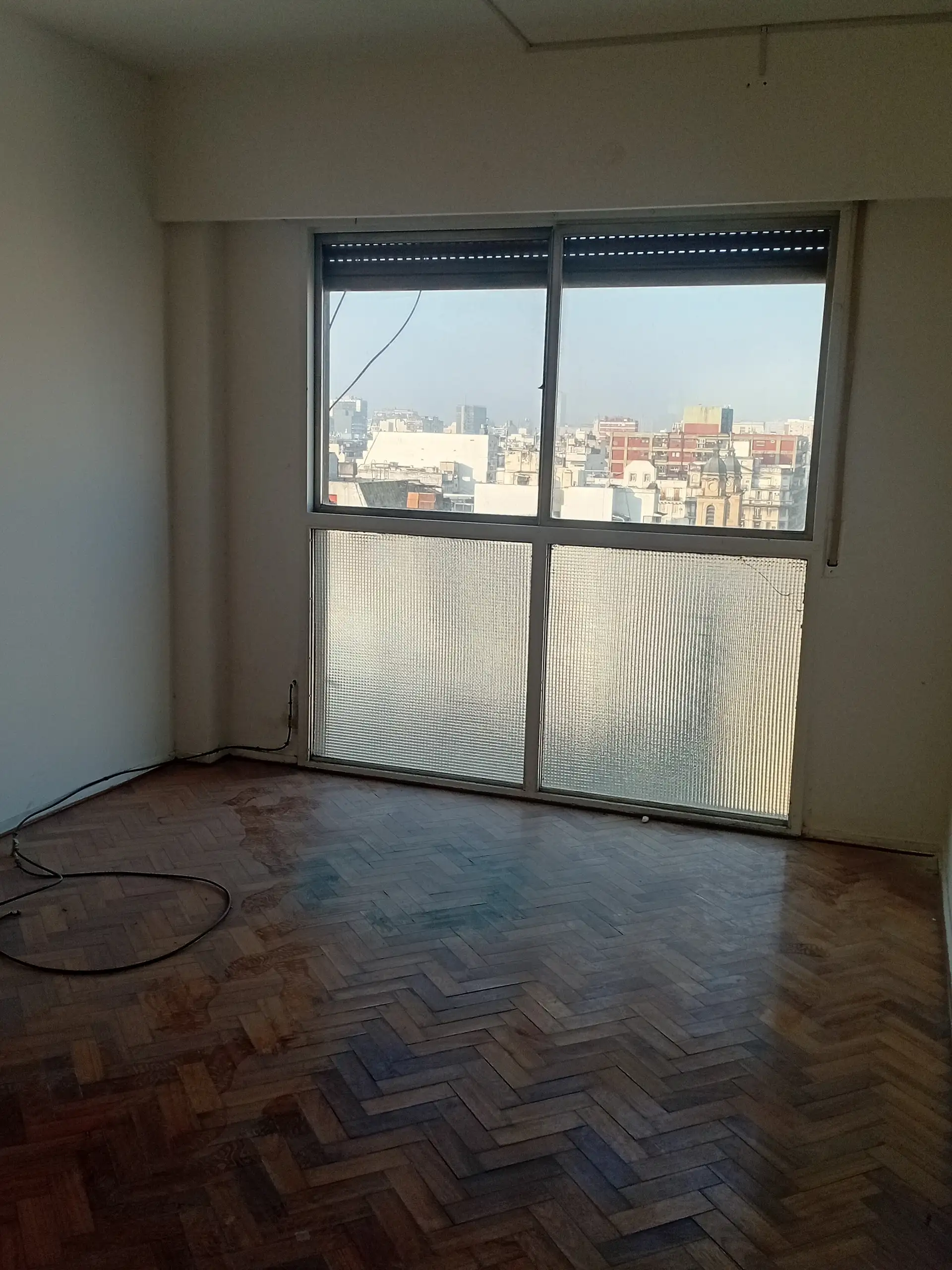 Front-facing 2-room unit, high floor