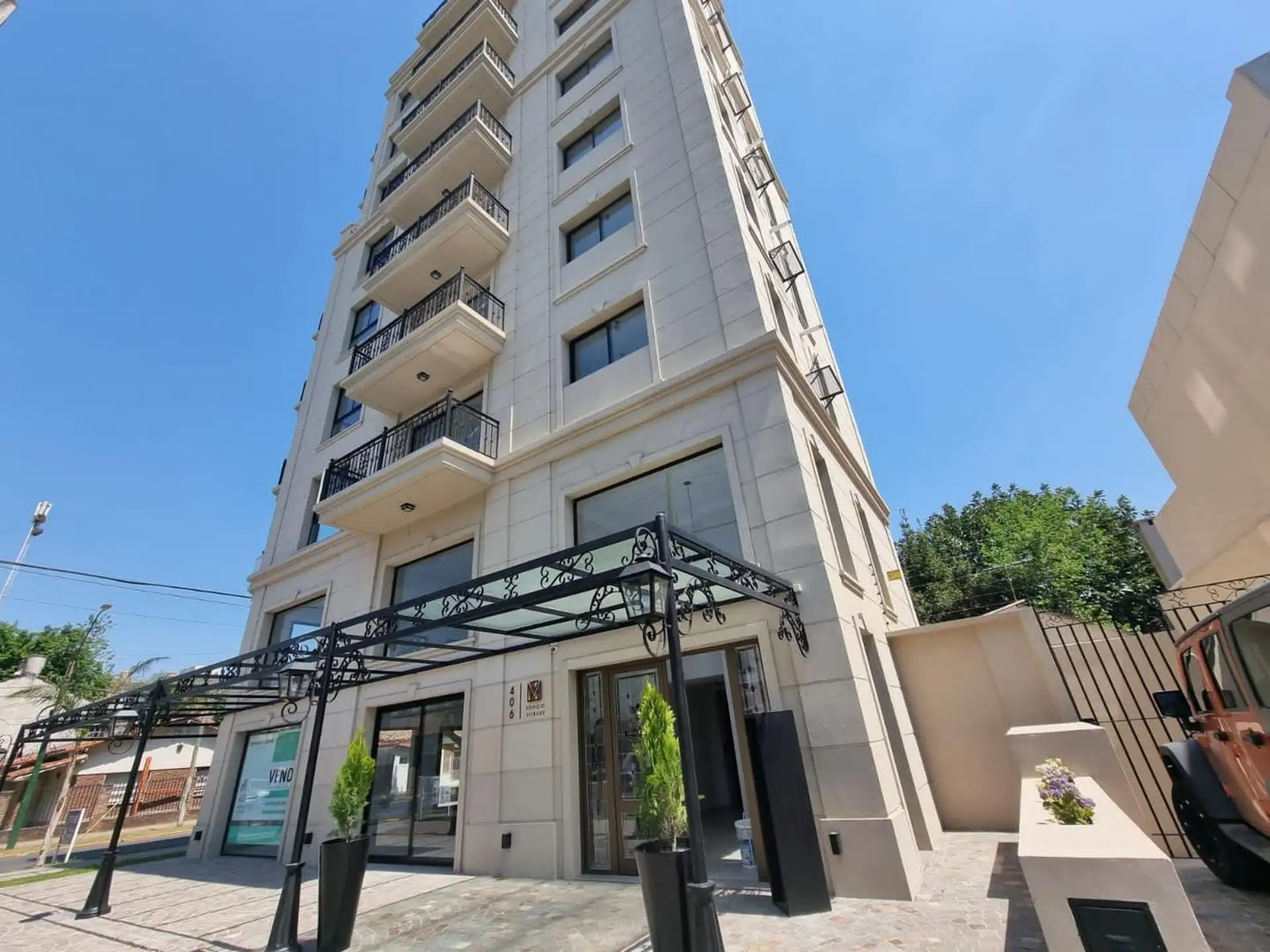 Apartamento de 2 dormitórios em Ituzaingó Norte