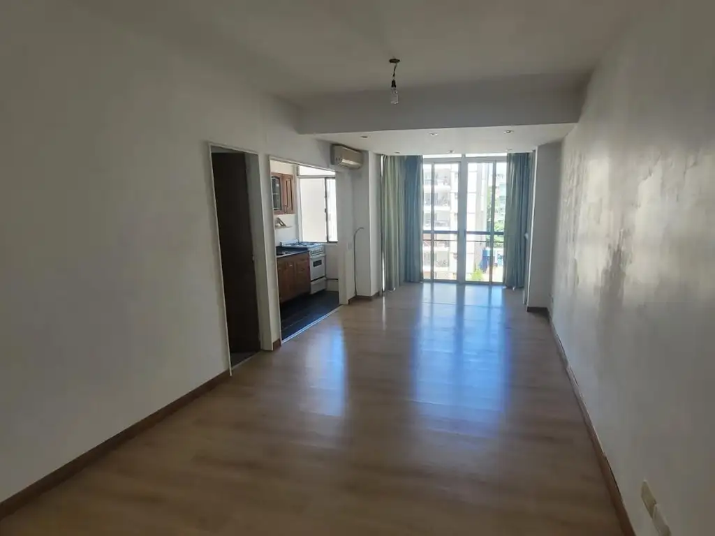 2 ambientes contrafrente, cocina integrada