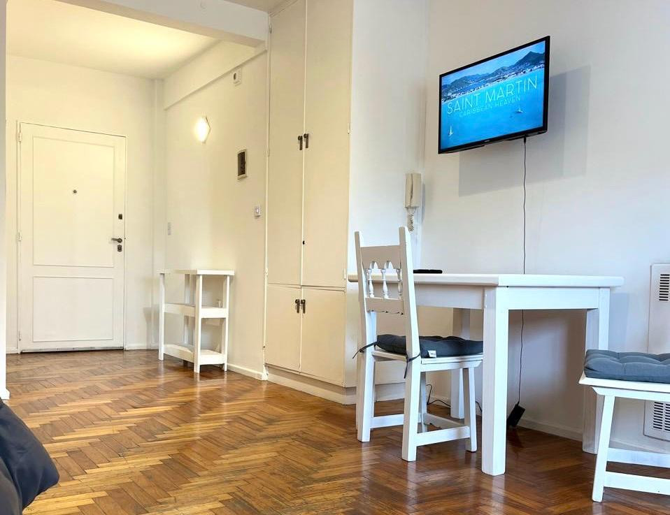 Renovated one-bedroom apartment for temporary rent in San Nicolás