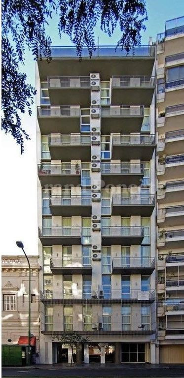 Monoambiente con balcón en San Telmo