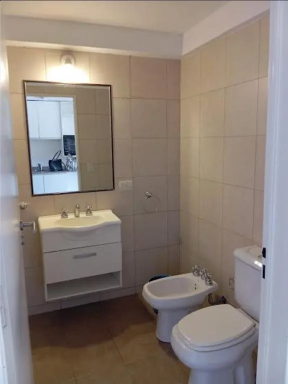 36 m² frente con balcón
