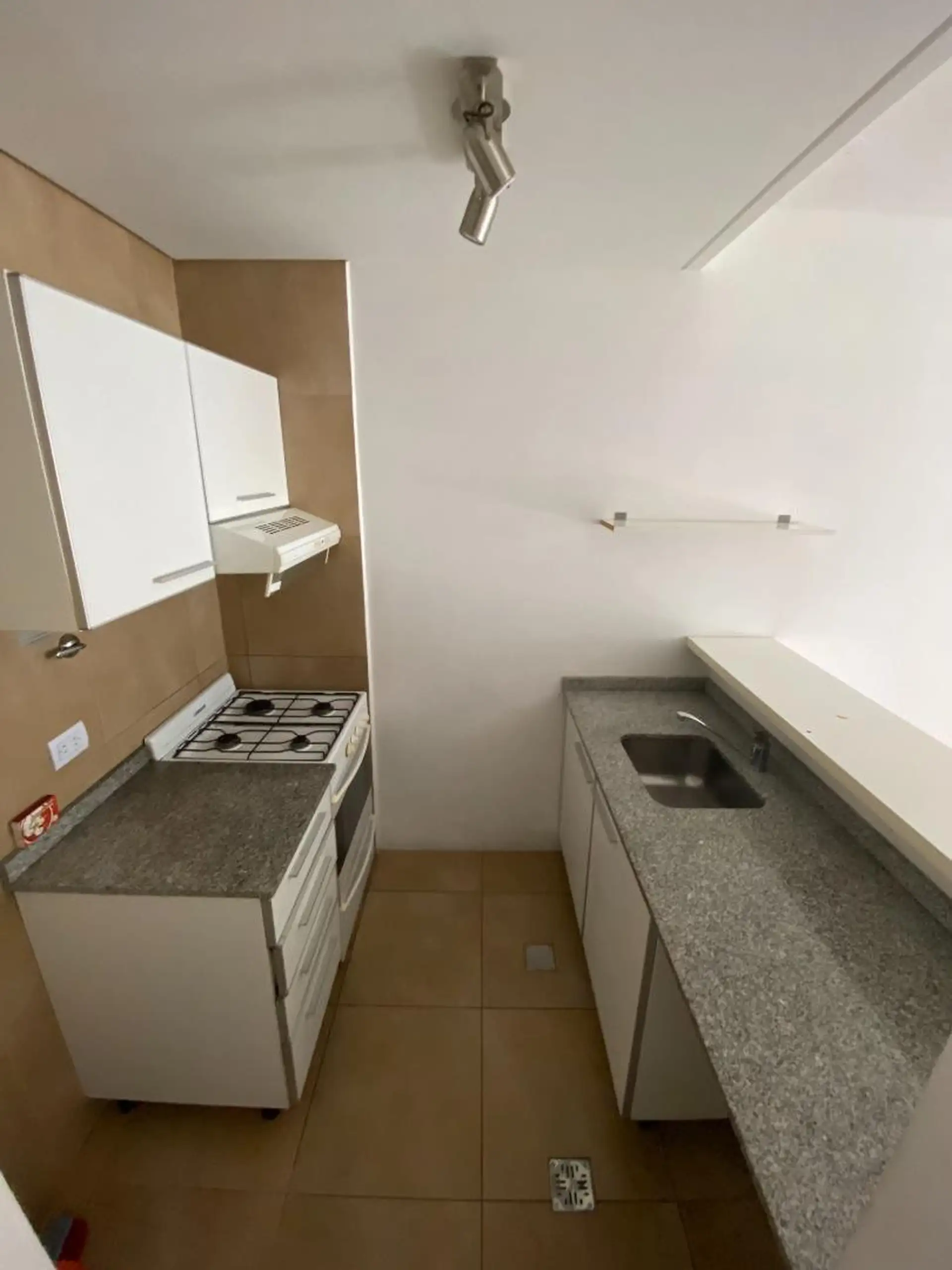 Monoambiente de 1 ambiente al frente con balcón en Villa Urquiza