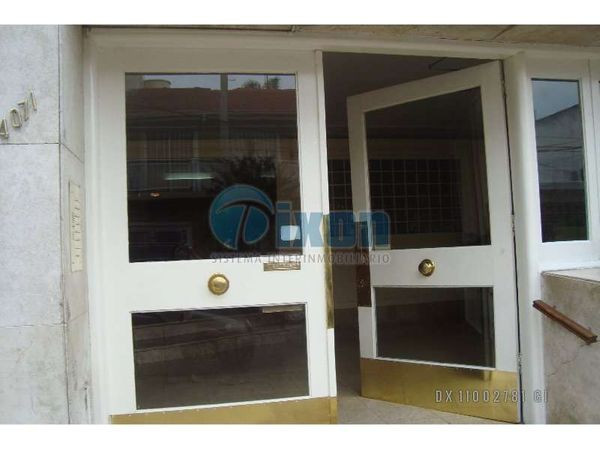 Departamento estudio amoblado con cochera en Vicente López