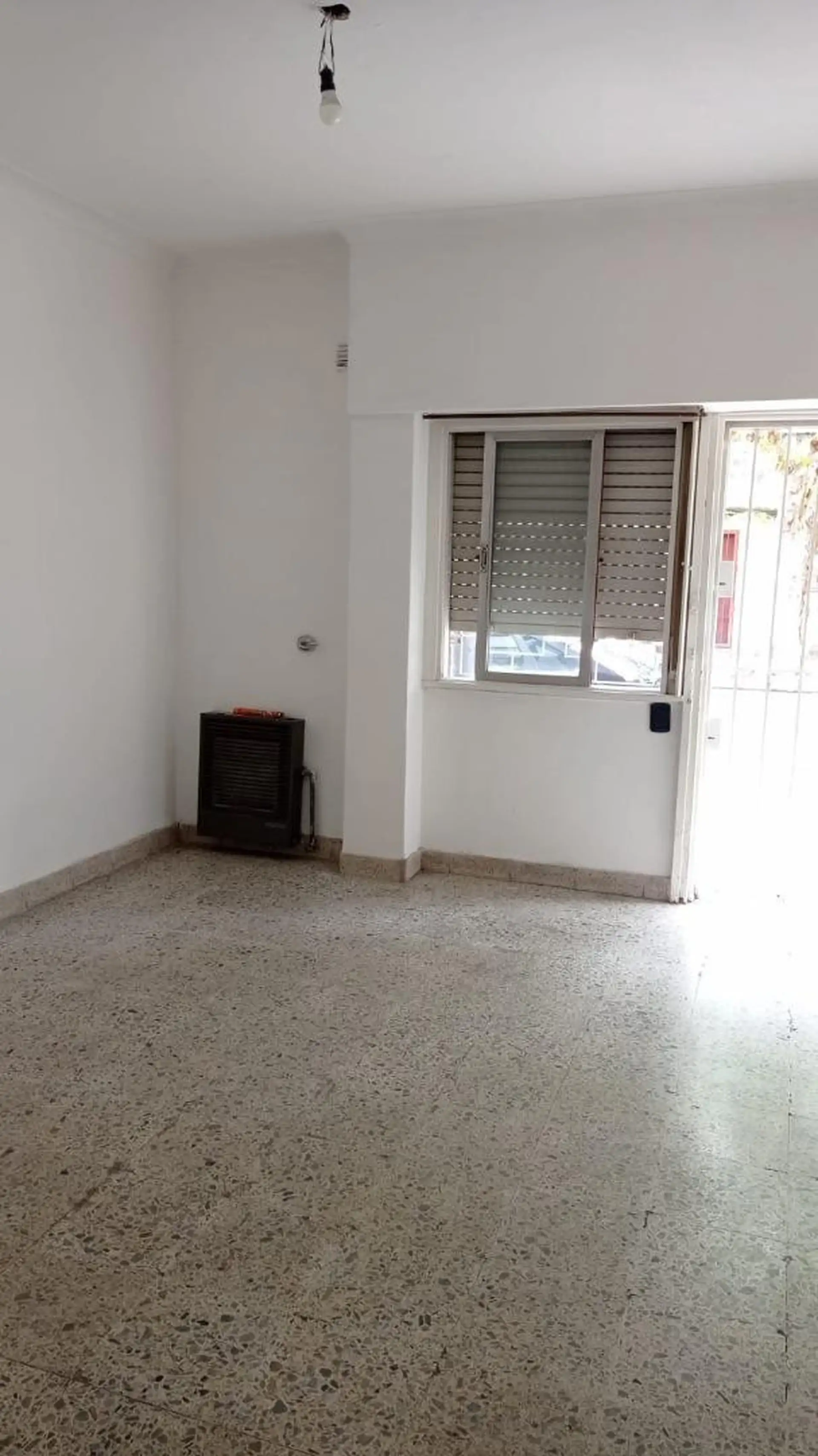Departamento de 3 ambientes con 2 dormitorios en Nueva Pompeya