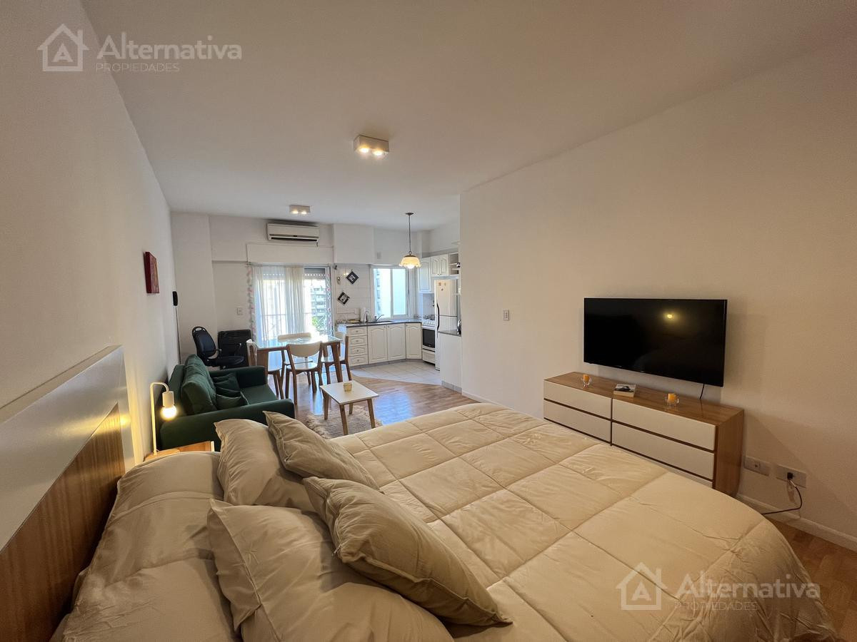 Furnished studio apartment with balcony in Palermo