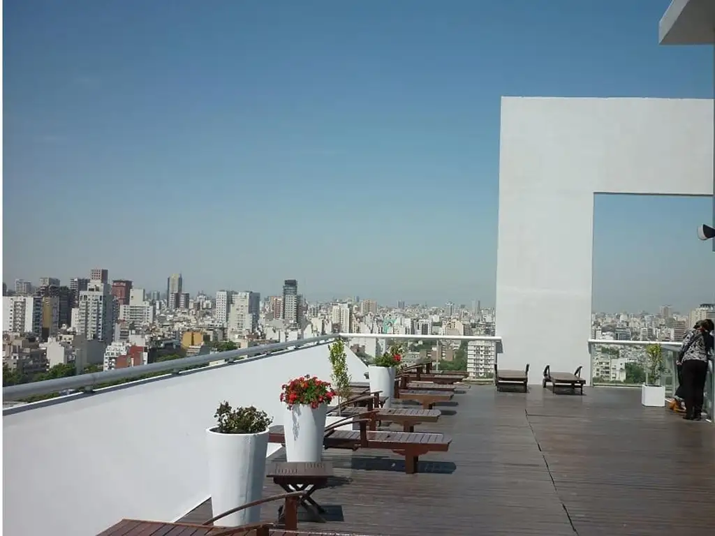 6to piso con balcón y amenities