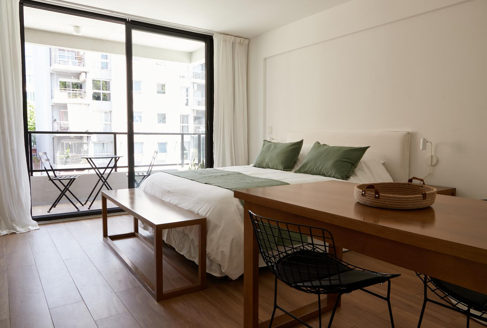 Kitnet mobiliado em Palermo Soho, com varanda