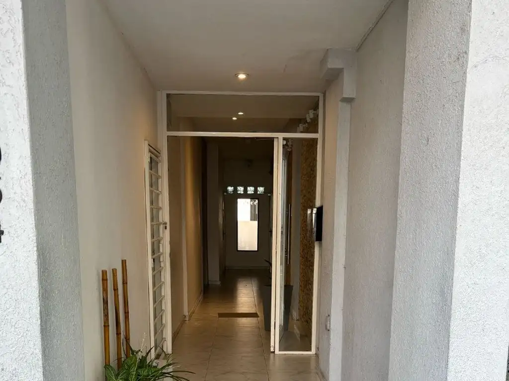 Departamento en Alquiler en Monte Castro, Capital Federal