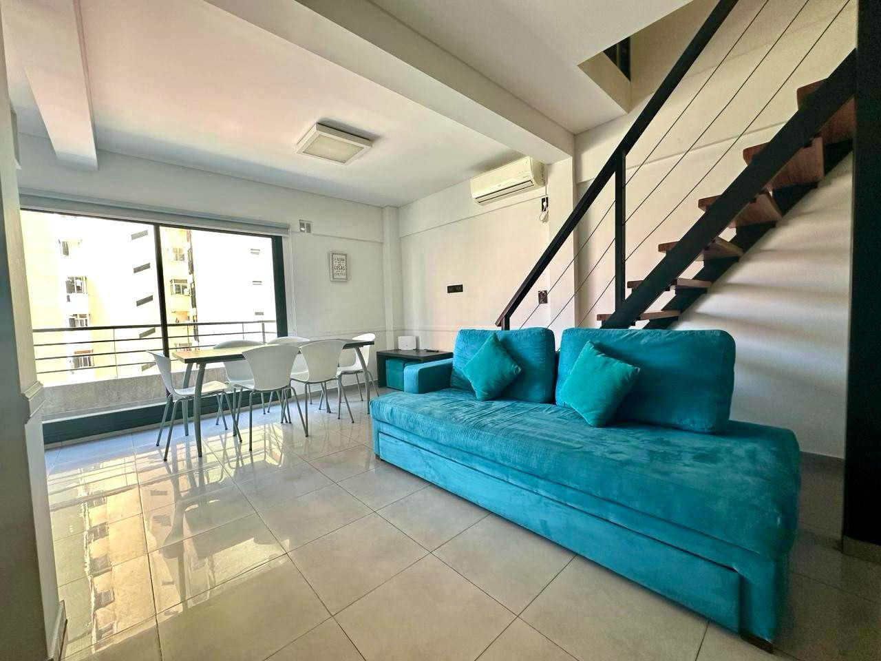 Departamento duplex amoblado de 1 dormitorio en Balvanera