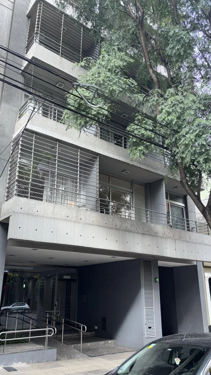 Kitnet com varanda em Caballito
