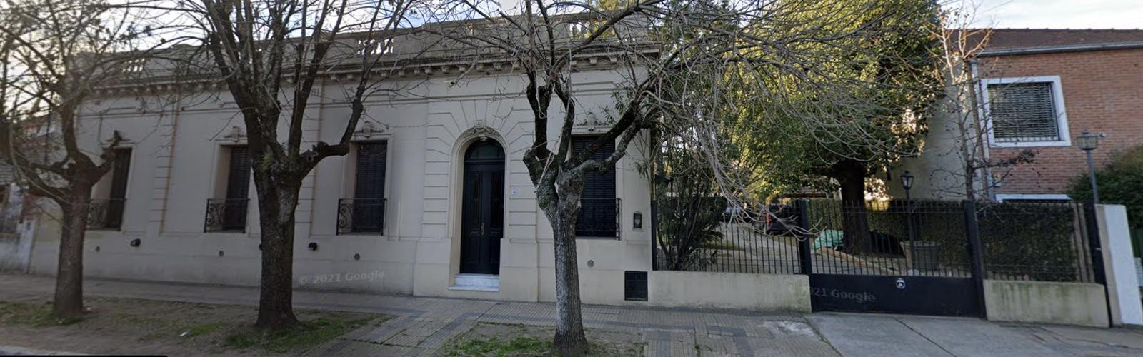 Four-bedroom house for rent in Moreno Centro