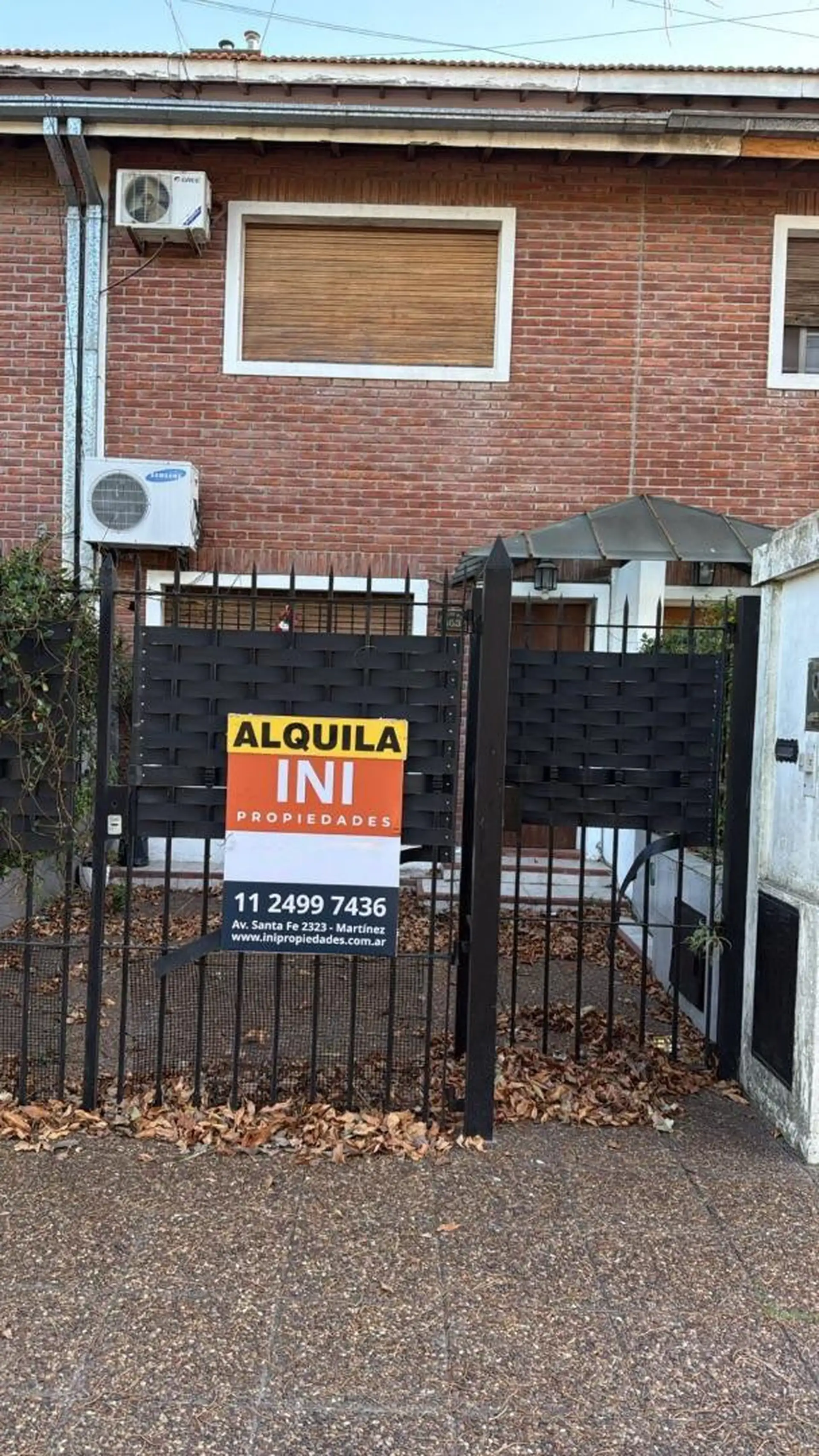 3BR duplex with patio
