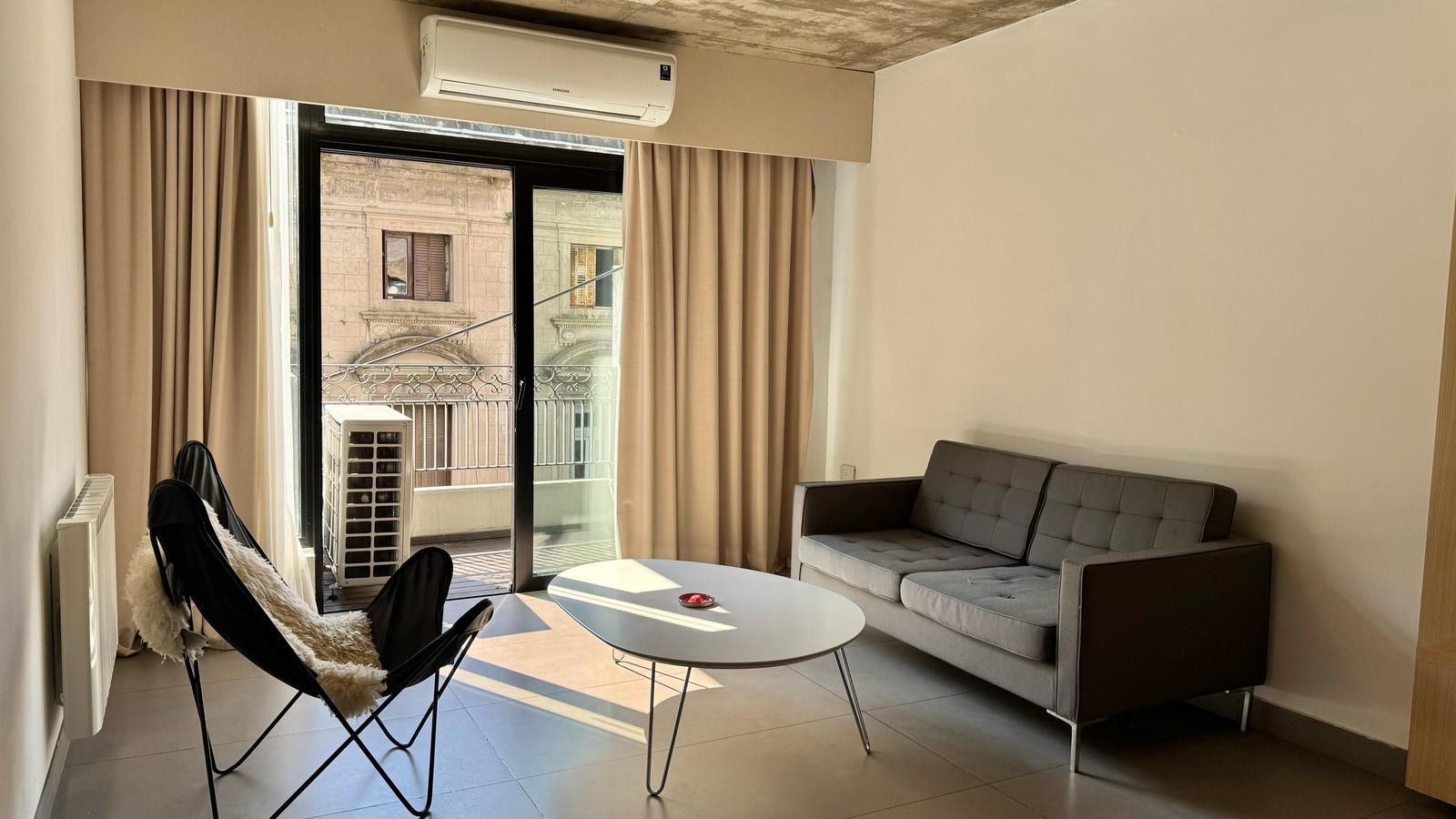 Departamento de 2 dormitorios en alquiler temporario en Monserrat