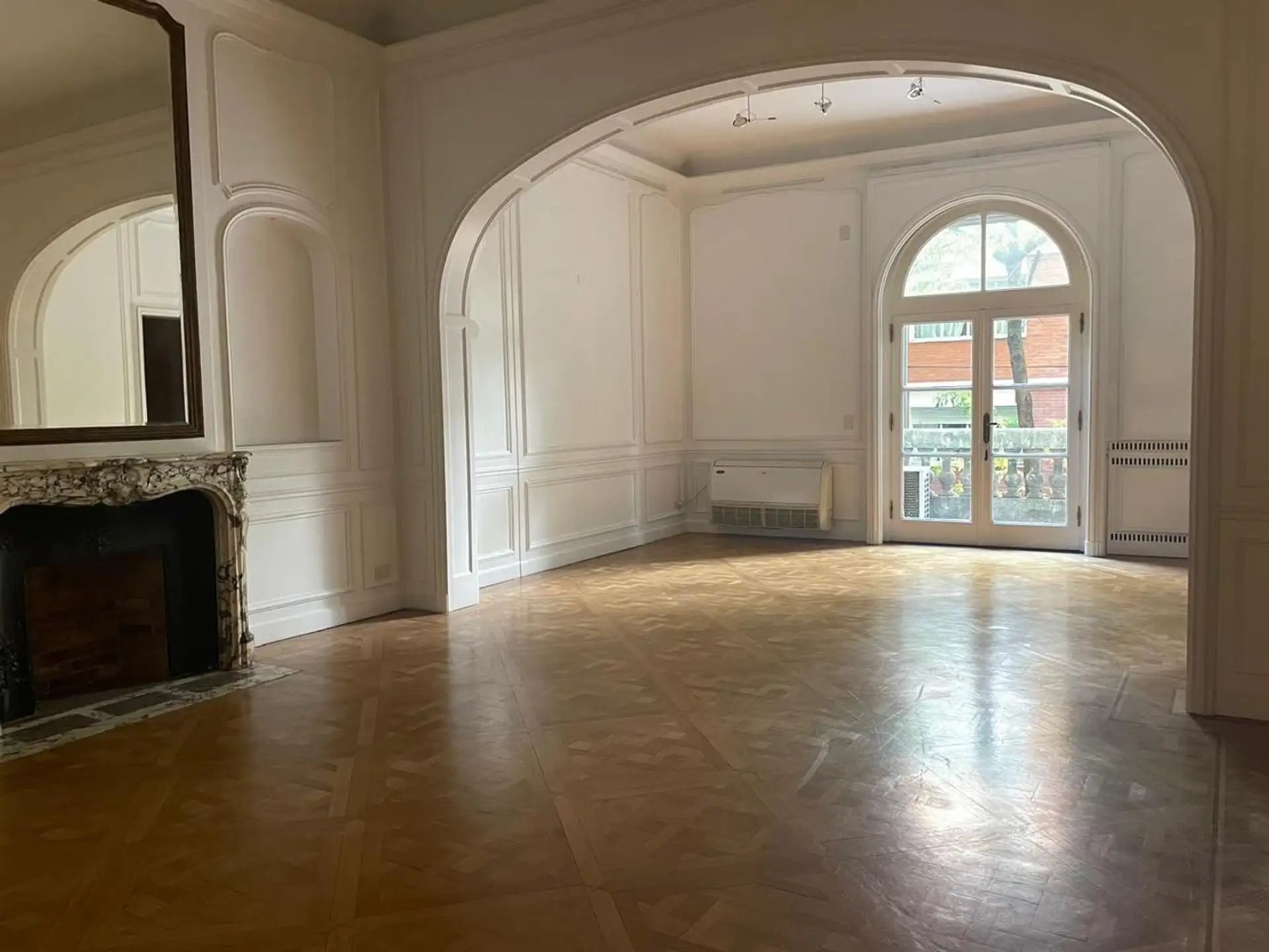 Apartamento de 4 dormitórios sem mobília em Retiro