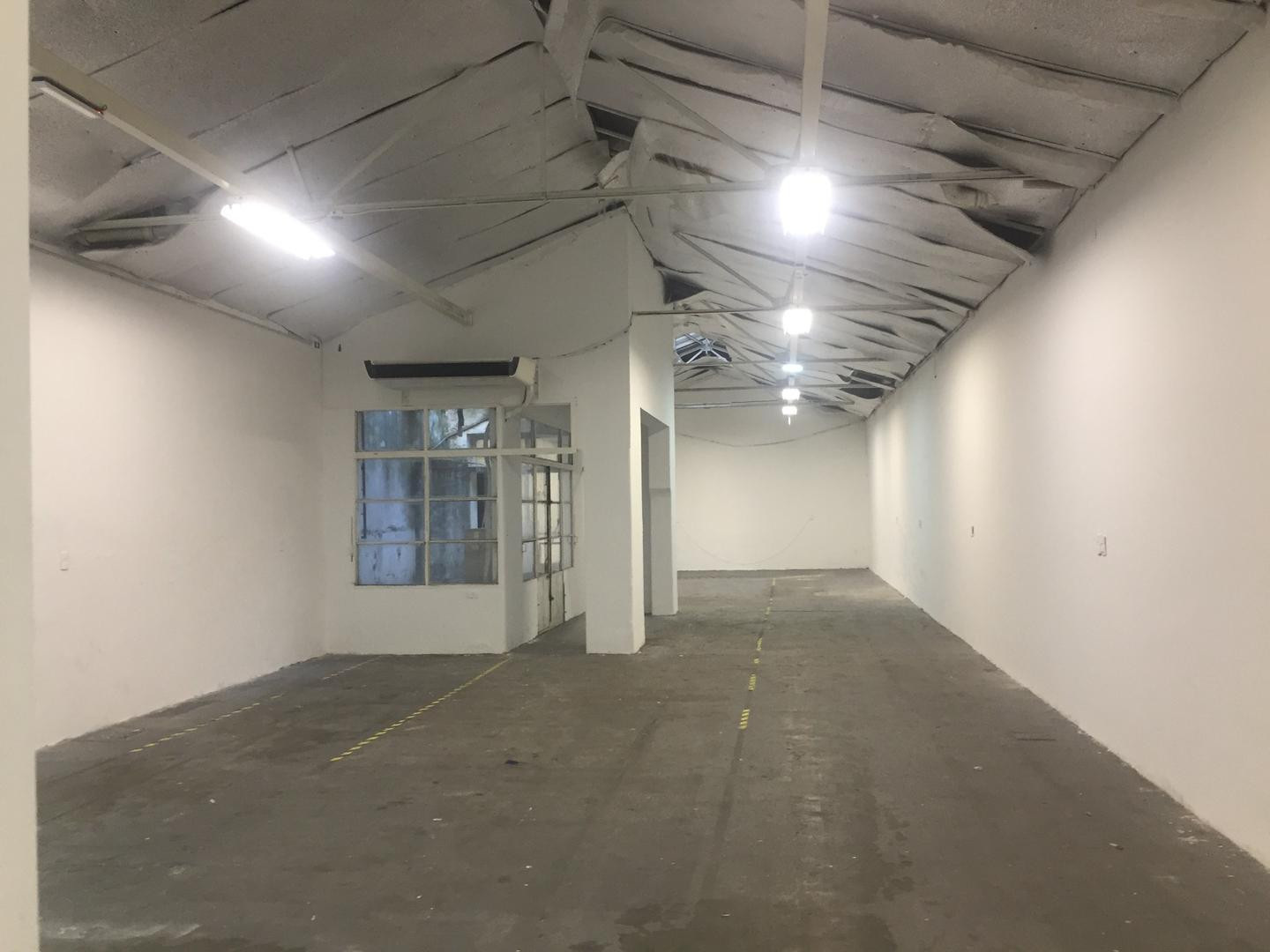Casa tipo loft ou galpão de 282 m² para aluguel em San Nicolás