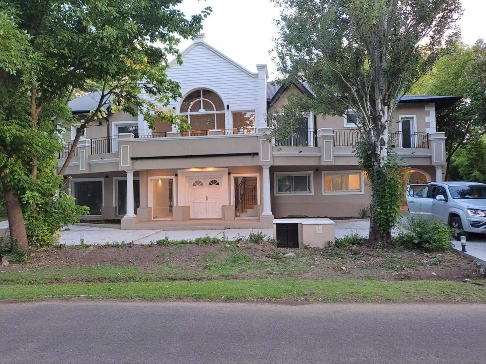 Casa de 5 dormitórios em Sausalito, Pilar