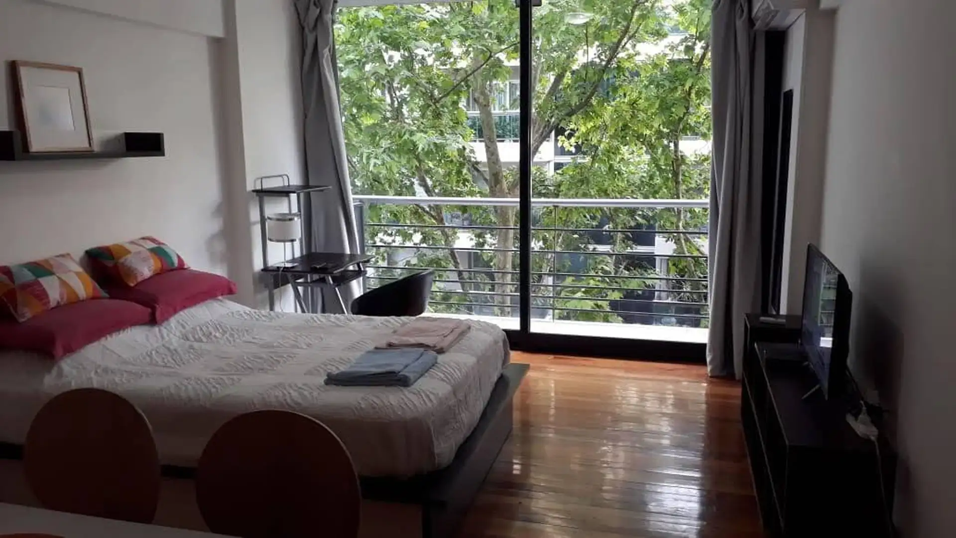 Studio apartment in Núñez with balcony on Calle Paroissien