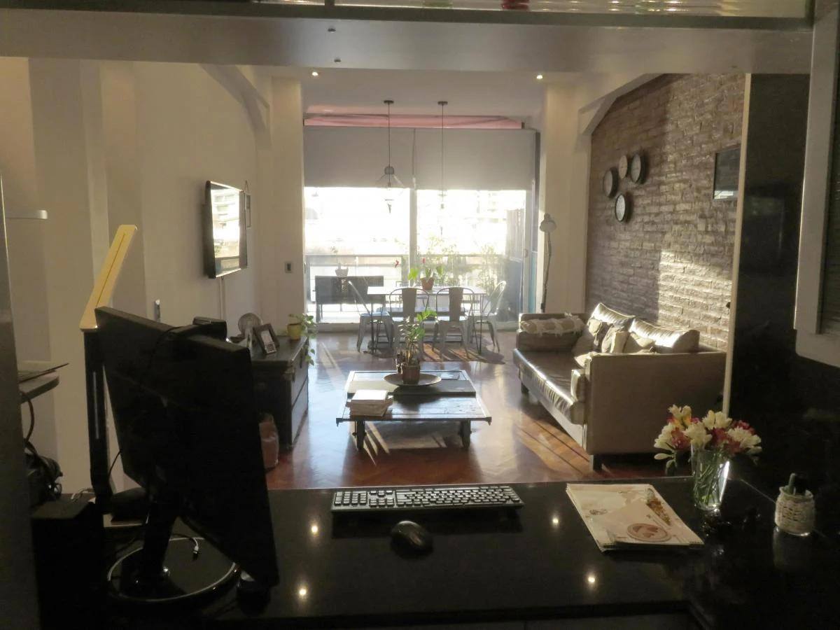 Apartamento de 2 dormitórios mobiliado em Puerto Madero