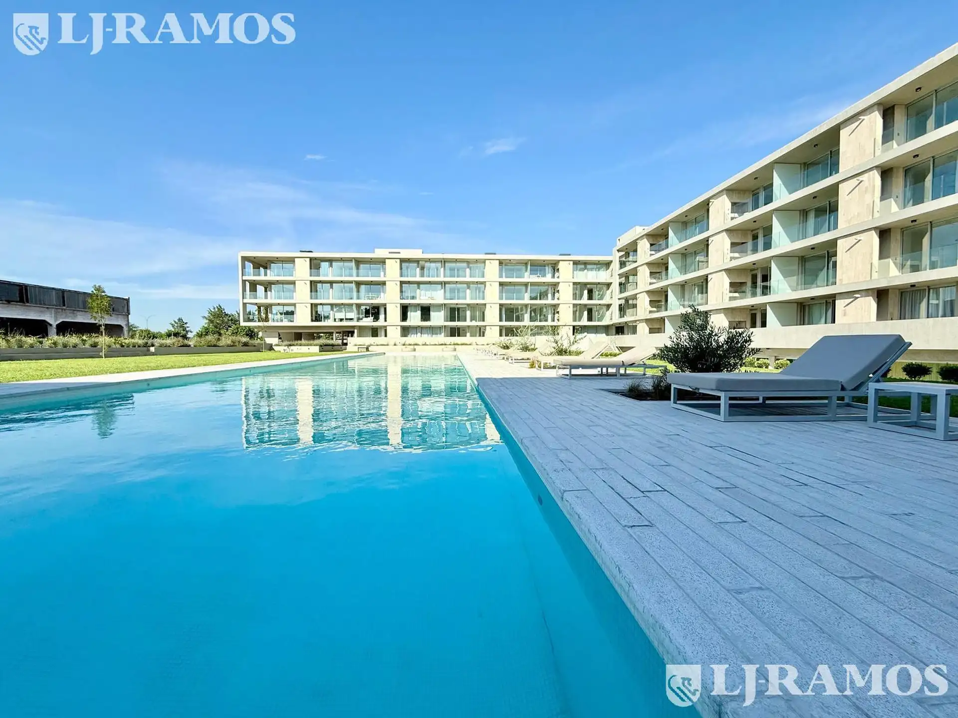 Departamento de 2 ambientes con balcón en San Isidro