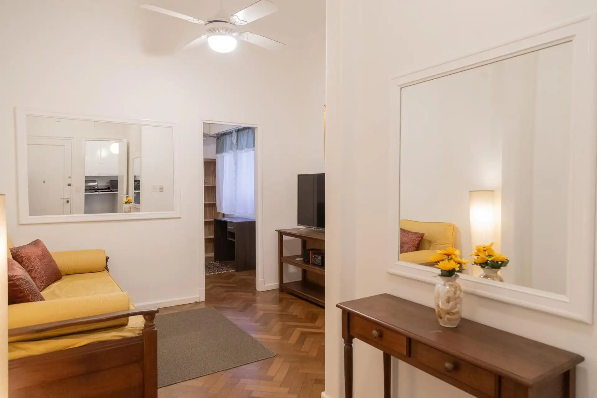 Трёхкомнатная квартира с 2 спальнями в Palermo