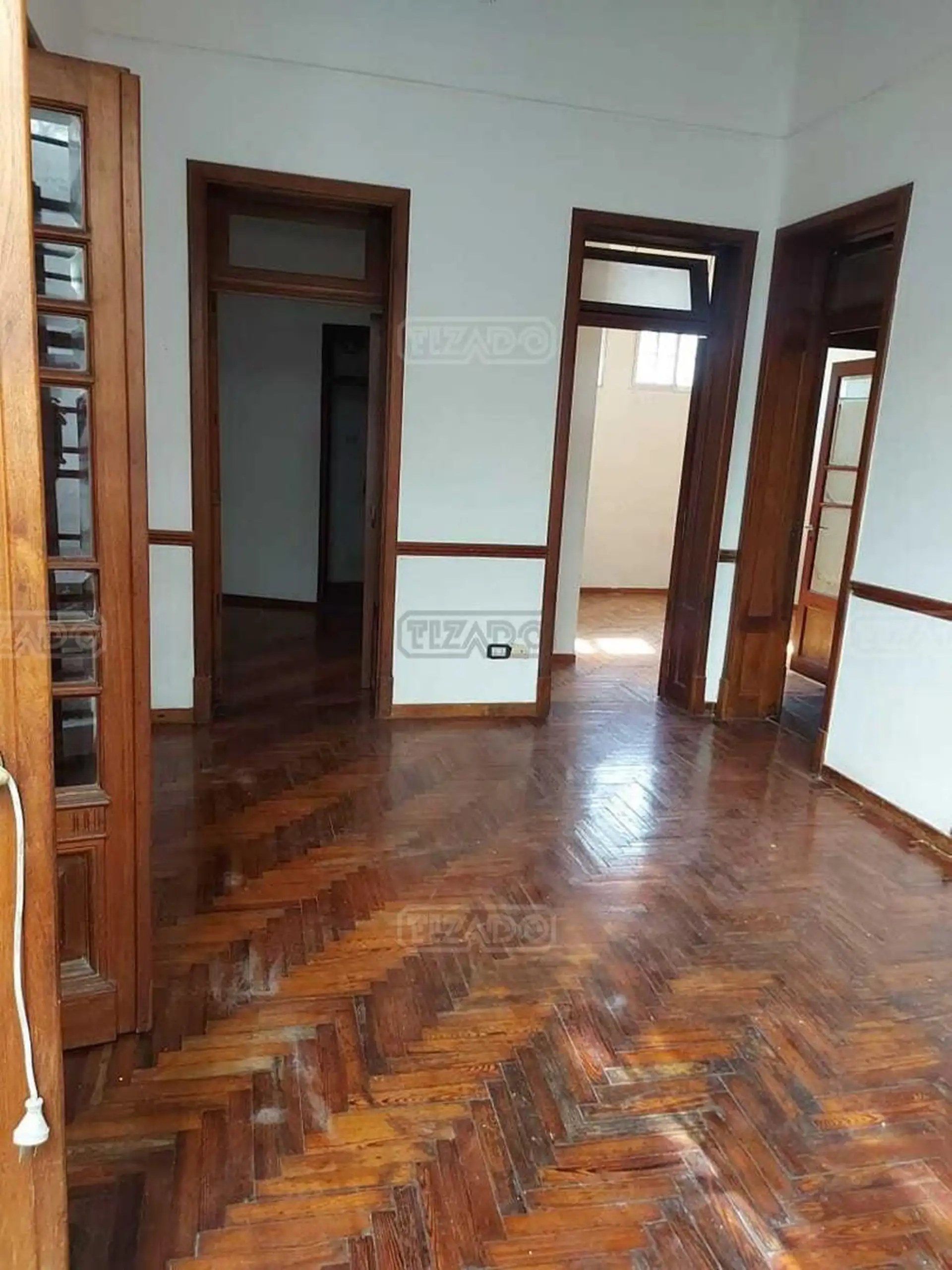Casa para uso comercial ou profissional em Chacarita, com 3 dormitórios