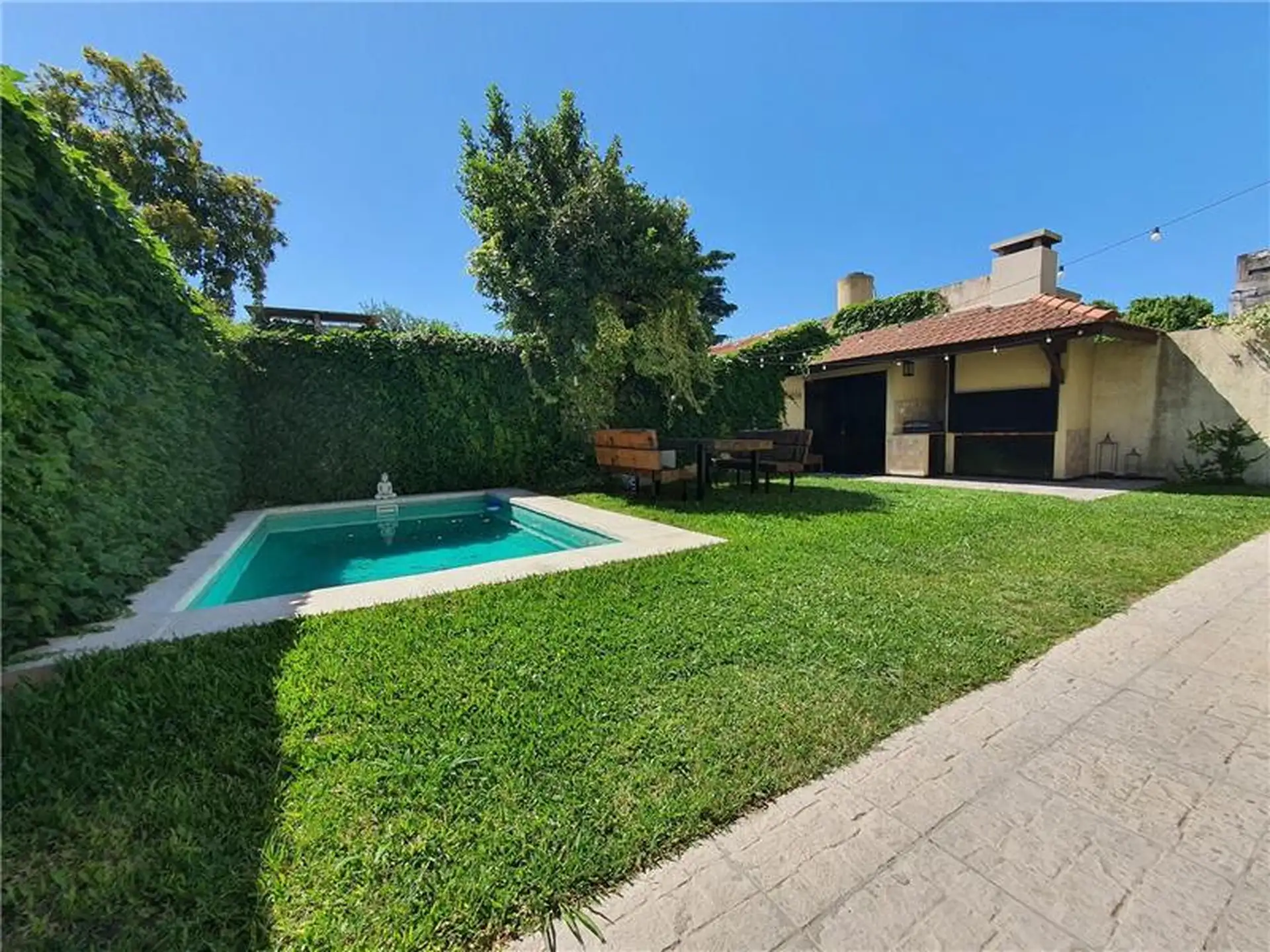 Four-bedroom house in Temperley (Lomas de Zamora)