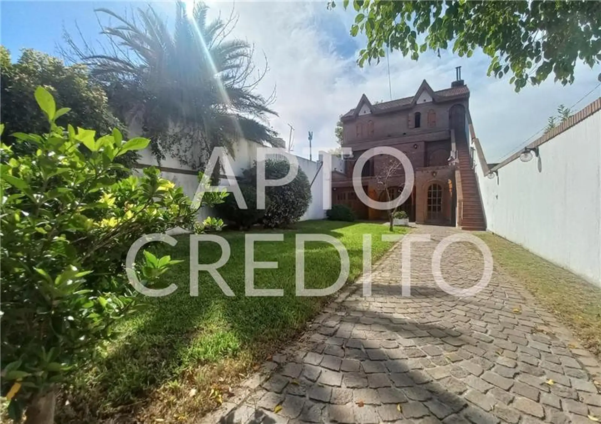 Дом с 5 спальнями в Lomas de Zamora