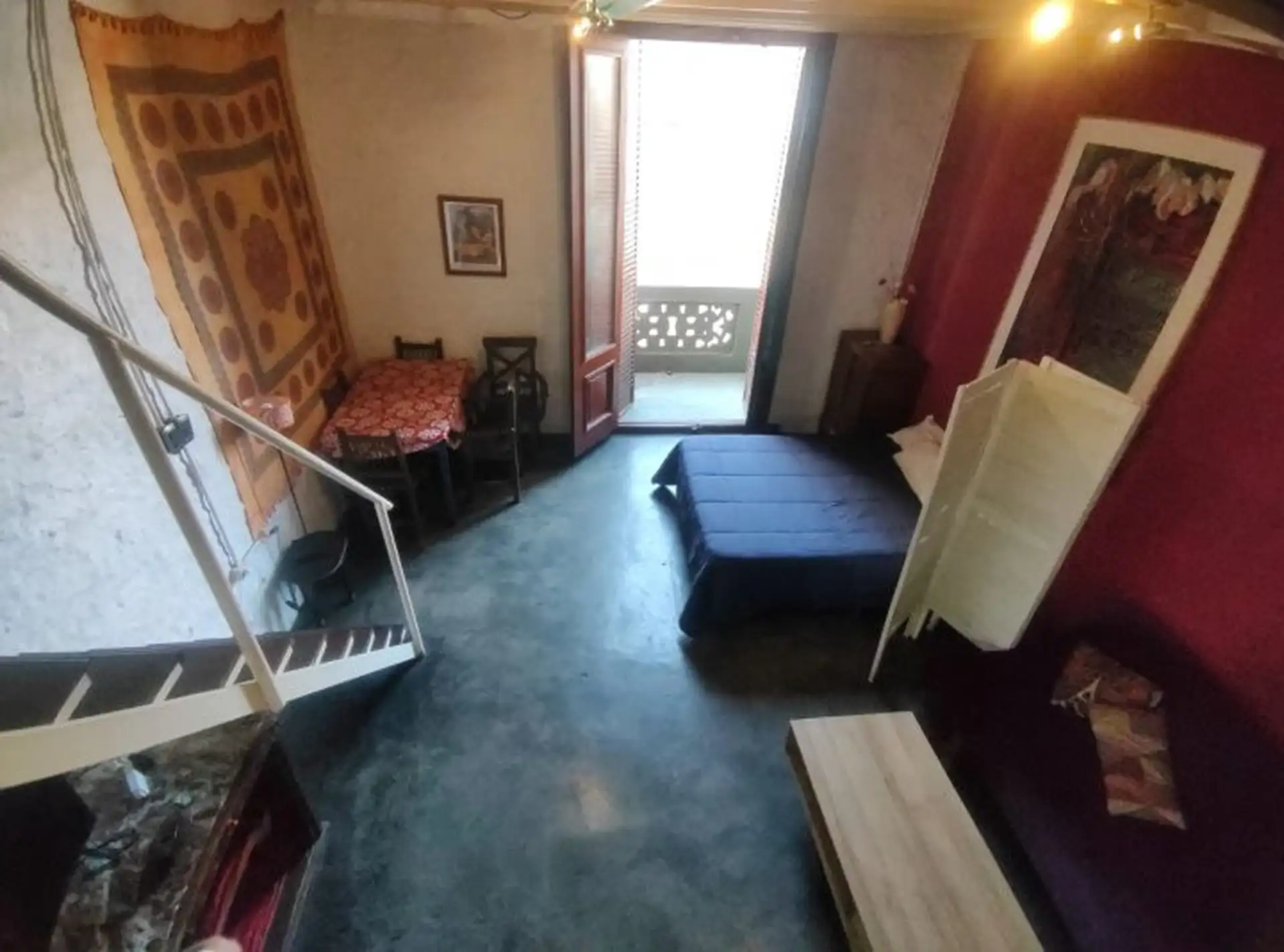 Furnished loft apartment in Monserrat