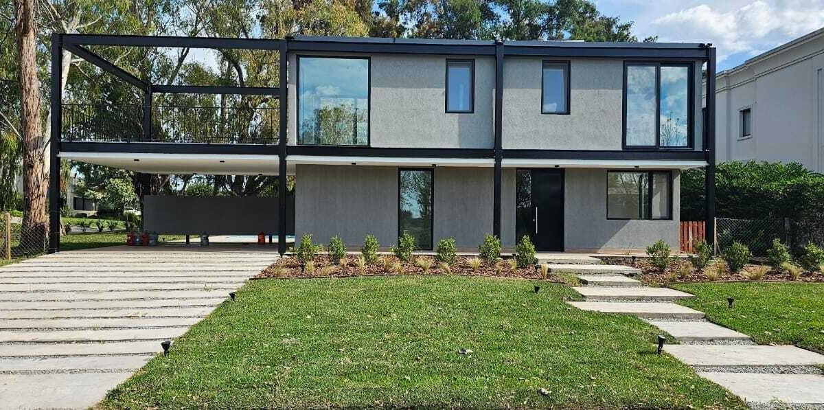 Four-bedroom house for rent in La Reserva Cardales