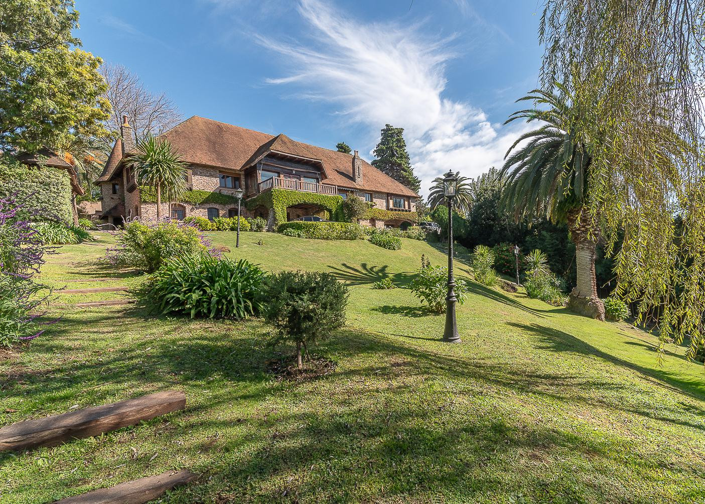 House with 7 bedrooms in Acassuso