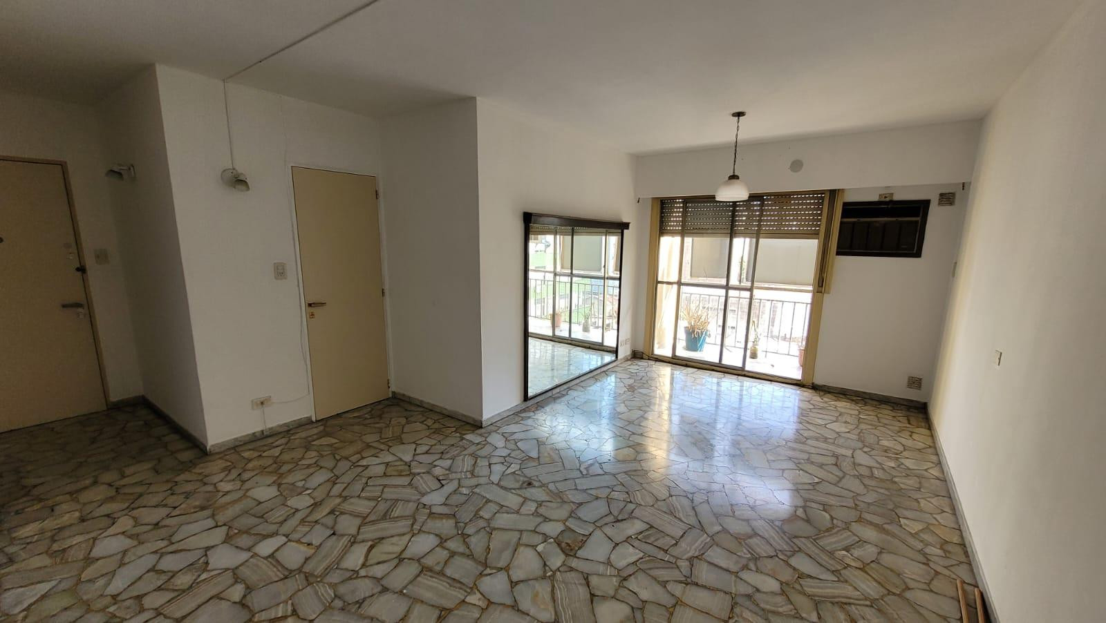 Departamento de 3 ambientes en Quilmes Centro