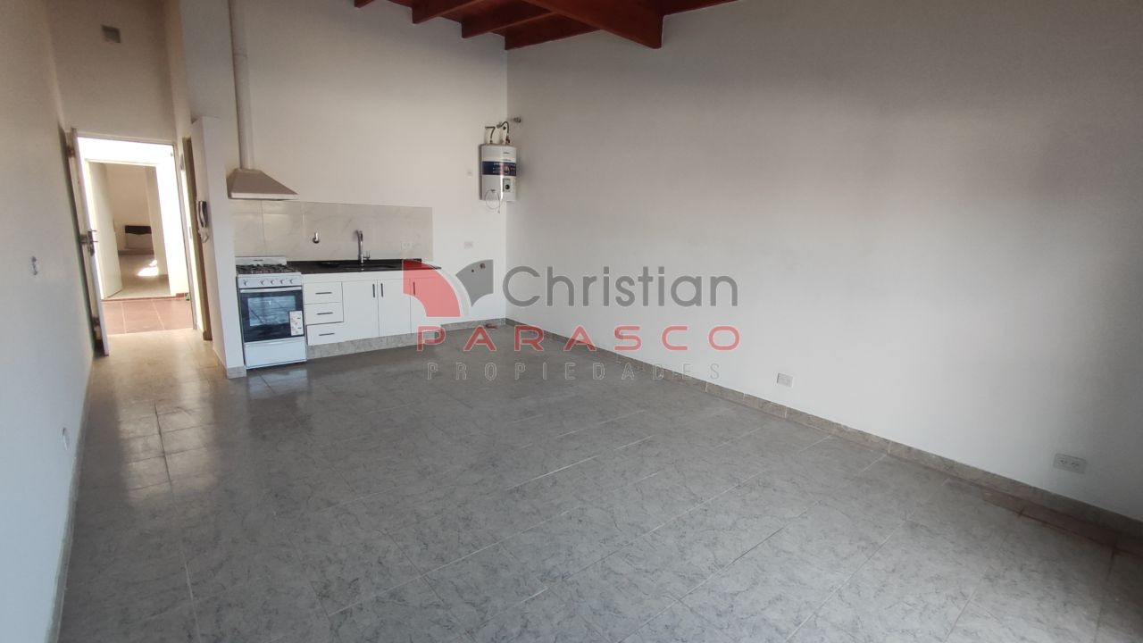 Monoambiente con balcón en Billinghurst