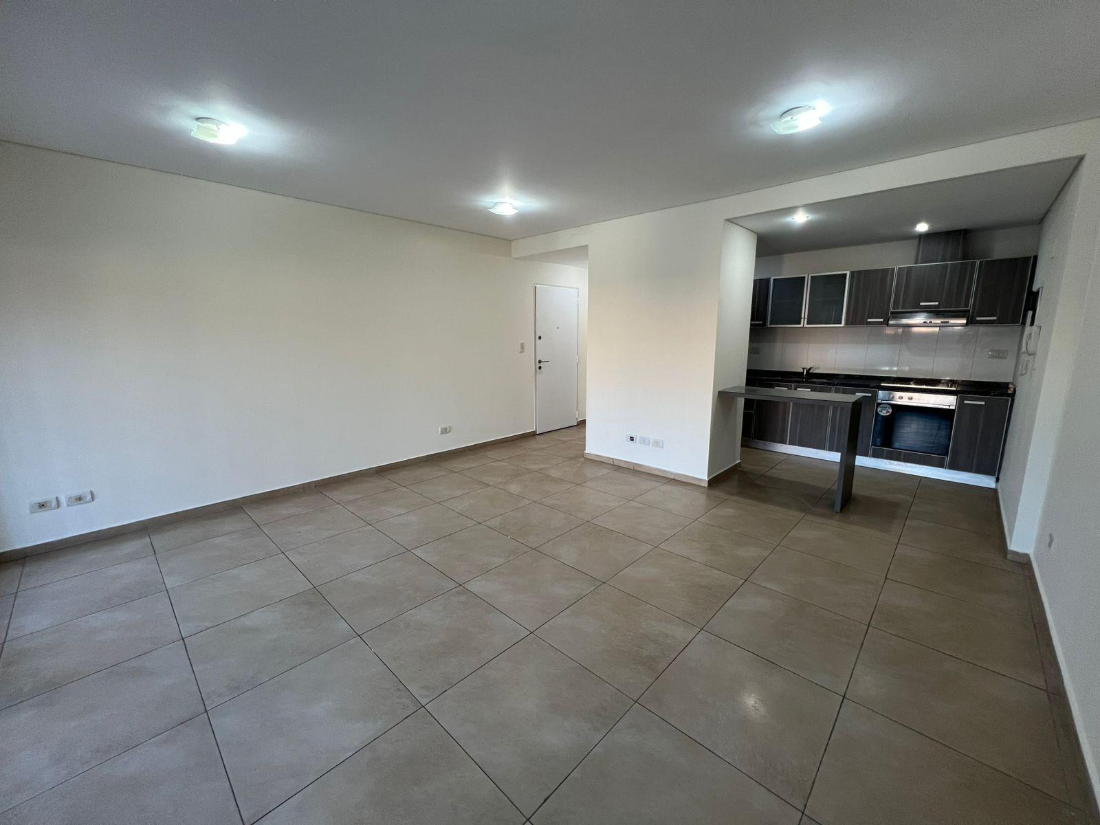 Two-bedroom apartment with balcony and parking in Lomas de Zamora