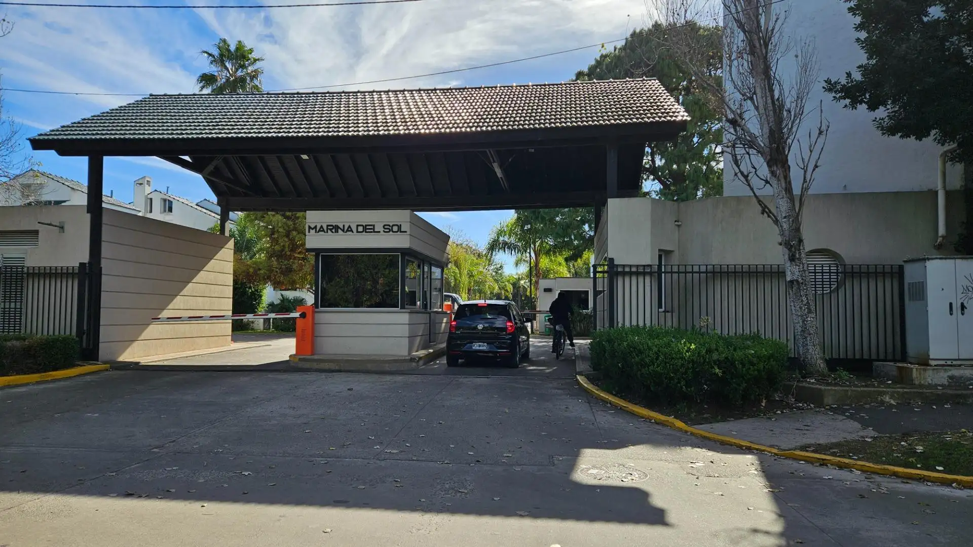 Furnished two-bedroom apartment in Victoria