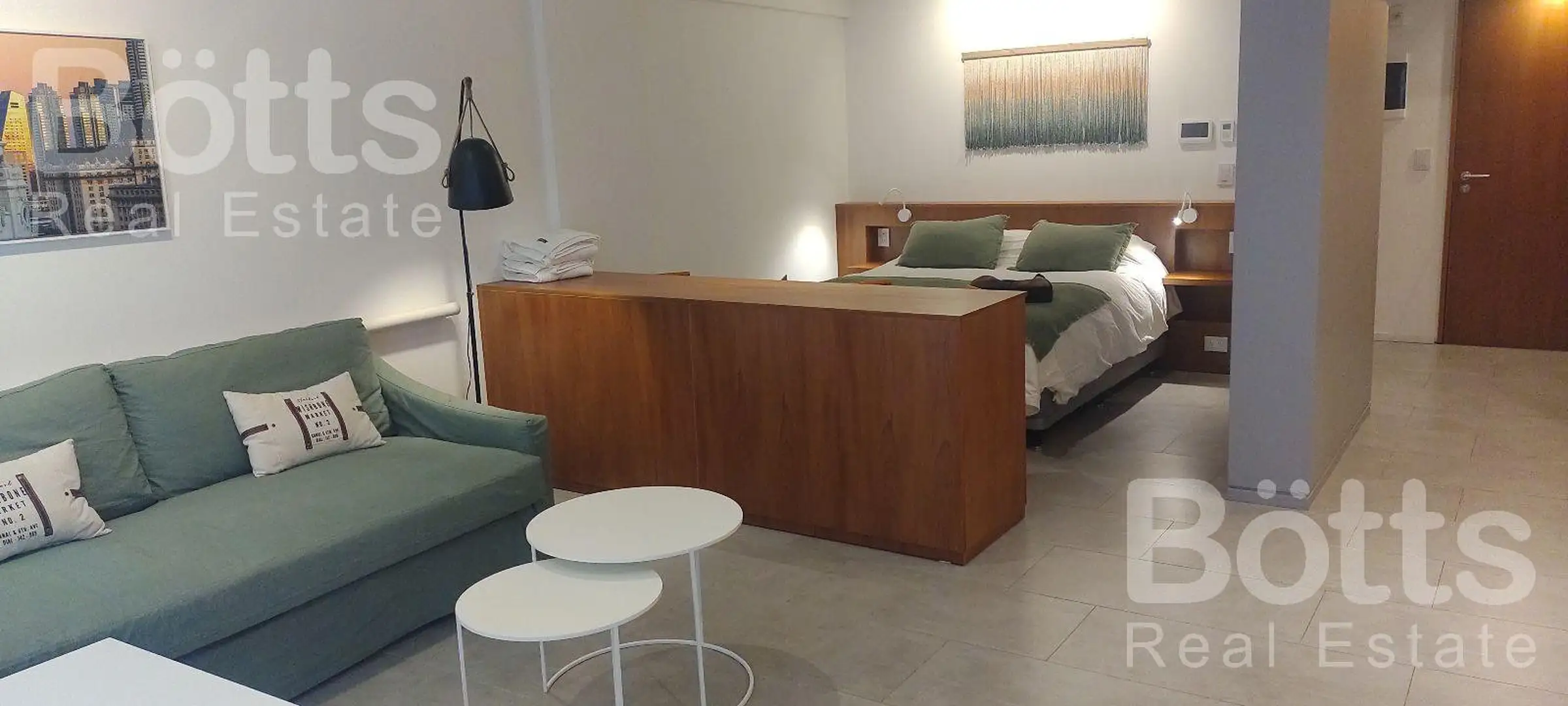 Departamento de 2 ambientes con balcón en Retiro