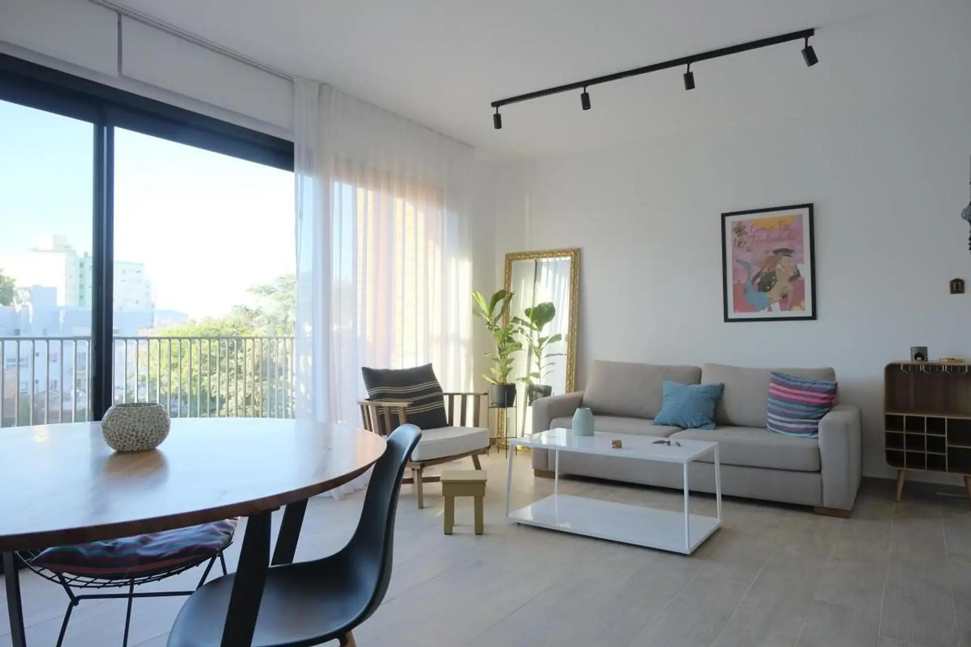 Apartamento mobiliado de 2 dormitórios em Florida