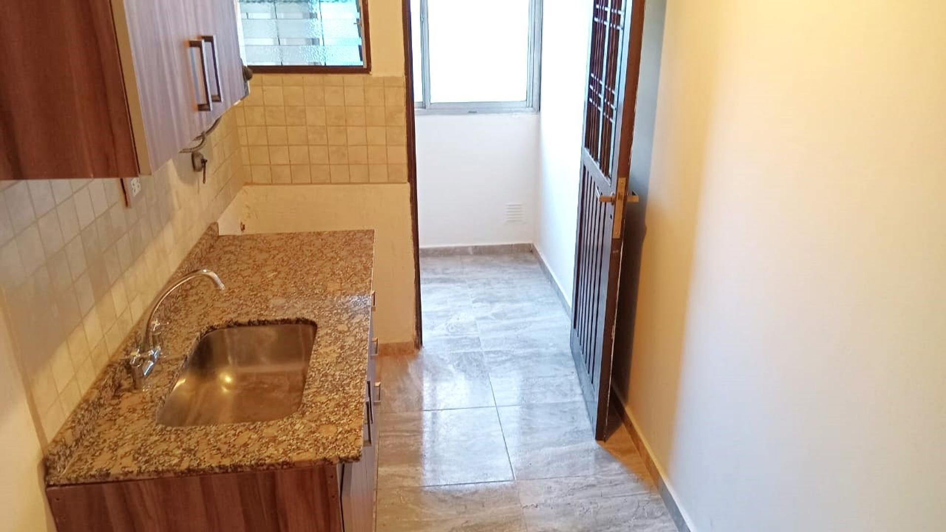 Departamento de 2 ambientes al contrafrente en Banfield