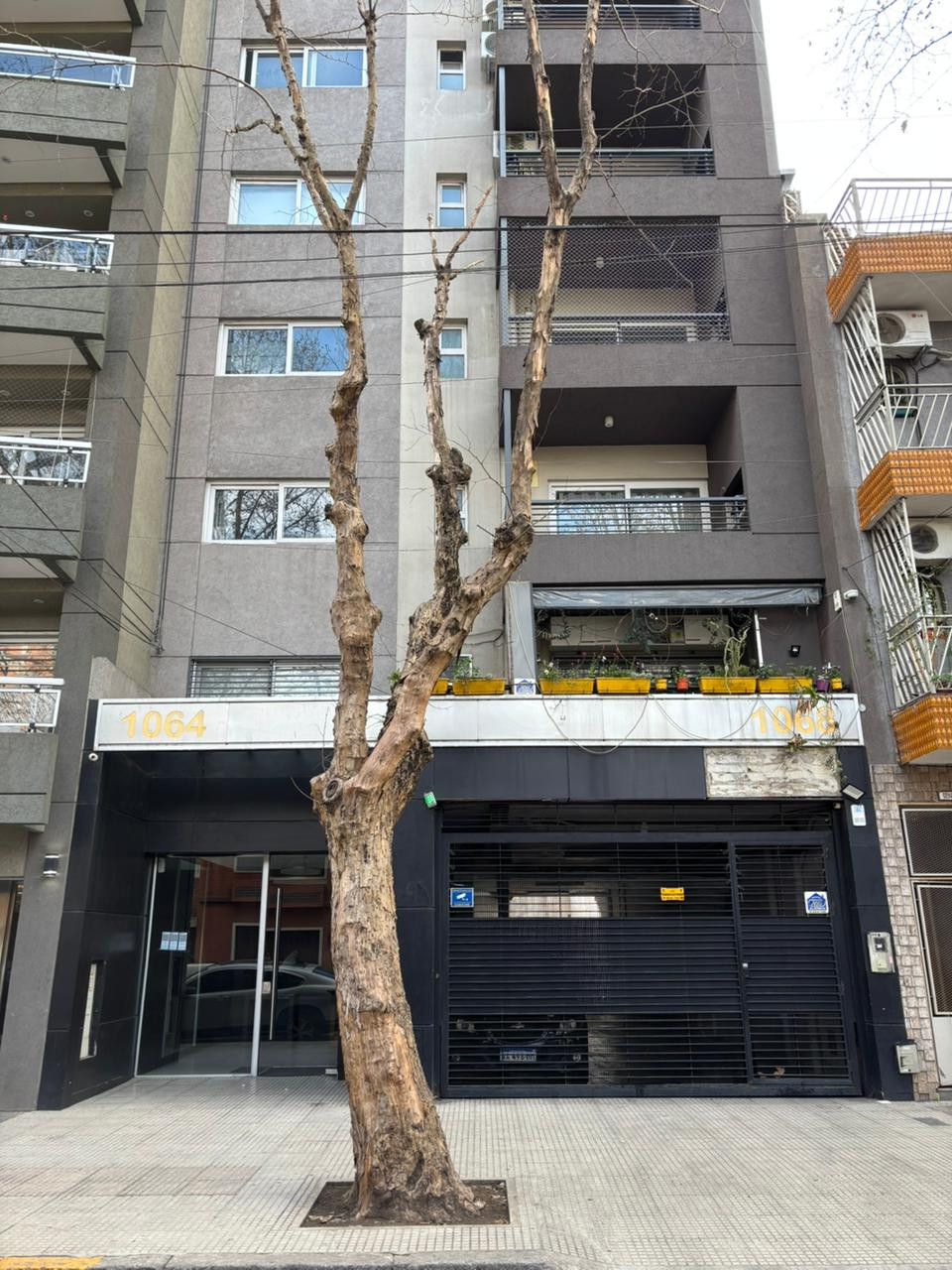 Departamento de 2 ambientes al frente en Mataderos