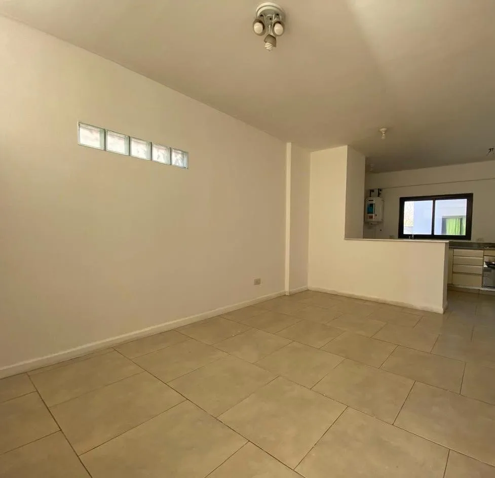 Departamento de 2 ambientes al contrafrente en Parque Chacabuco