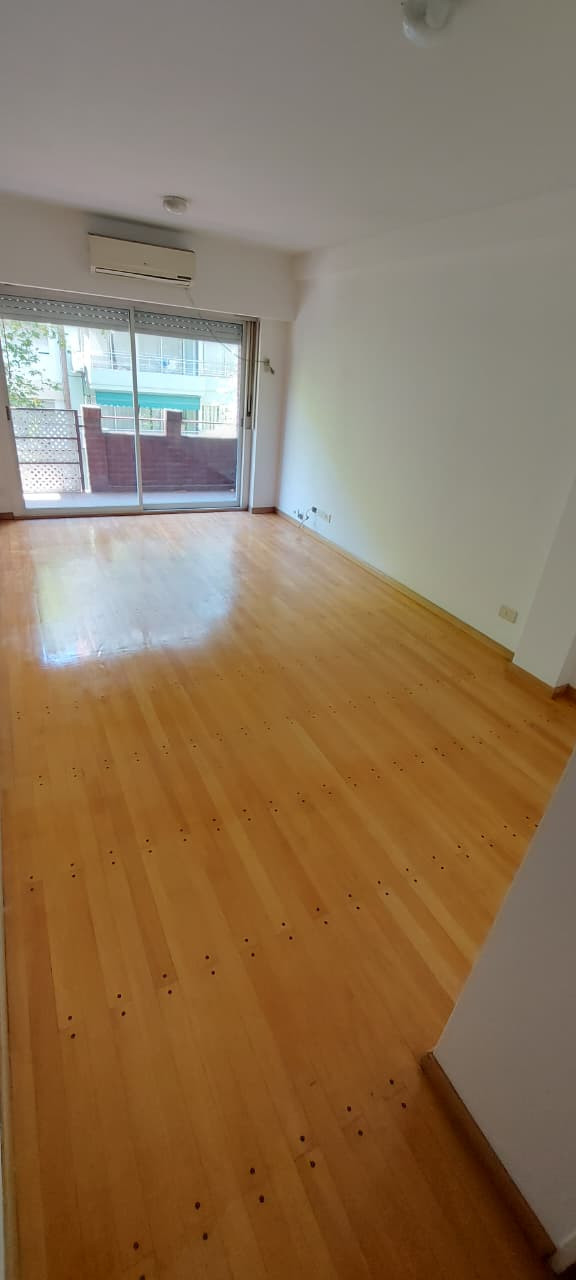 Departamento de 2 ambientes en Villa Urquiza con balcón