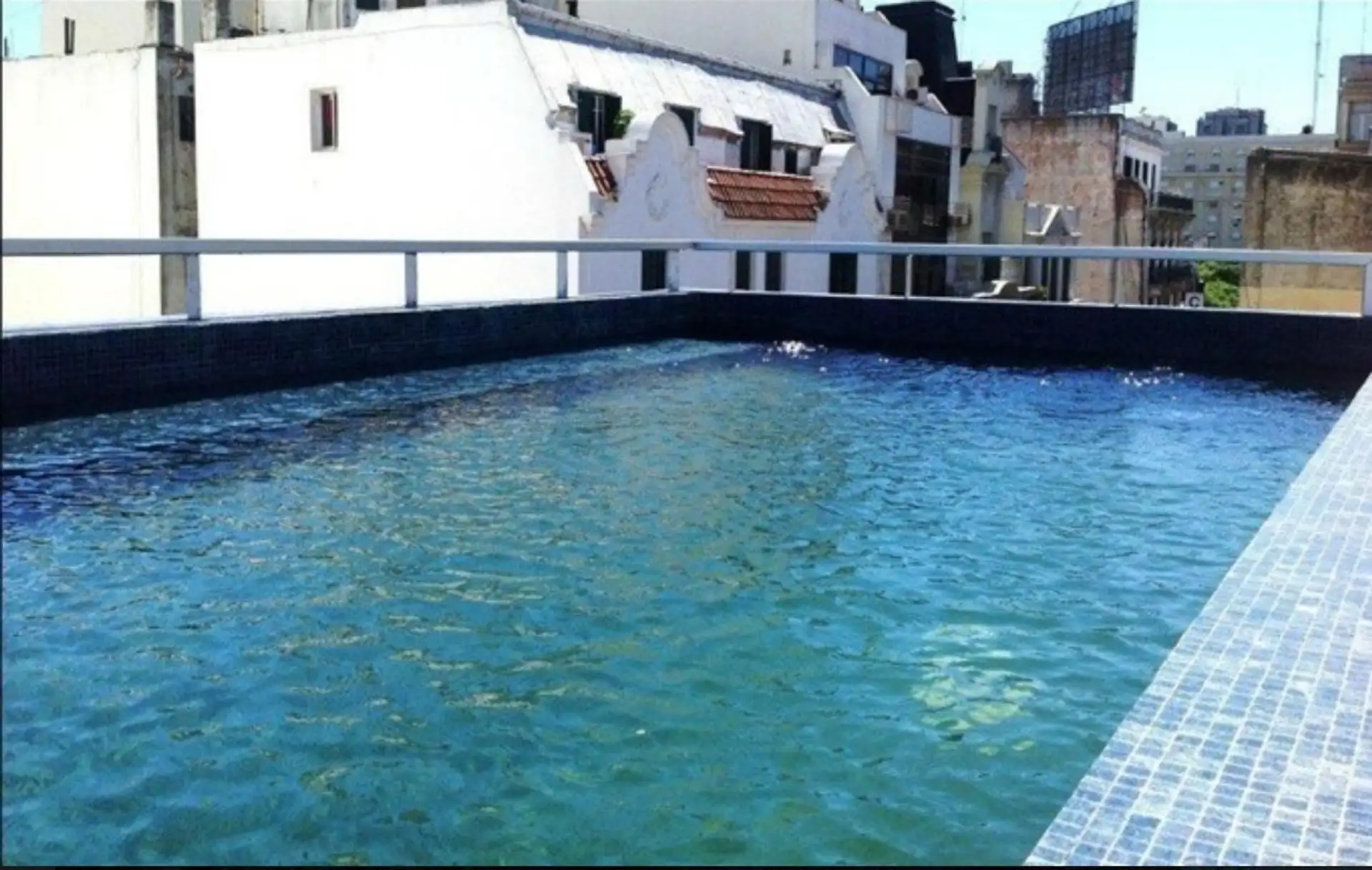 Furnished one-bedroom apartment in Monserrat