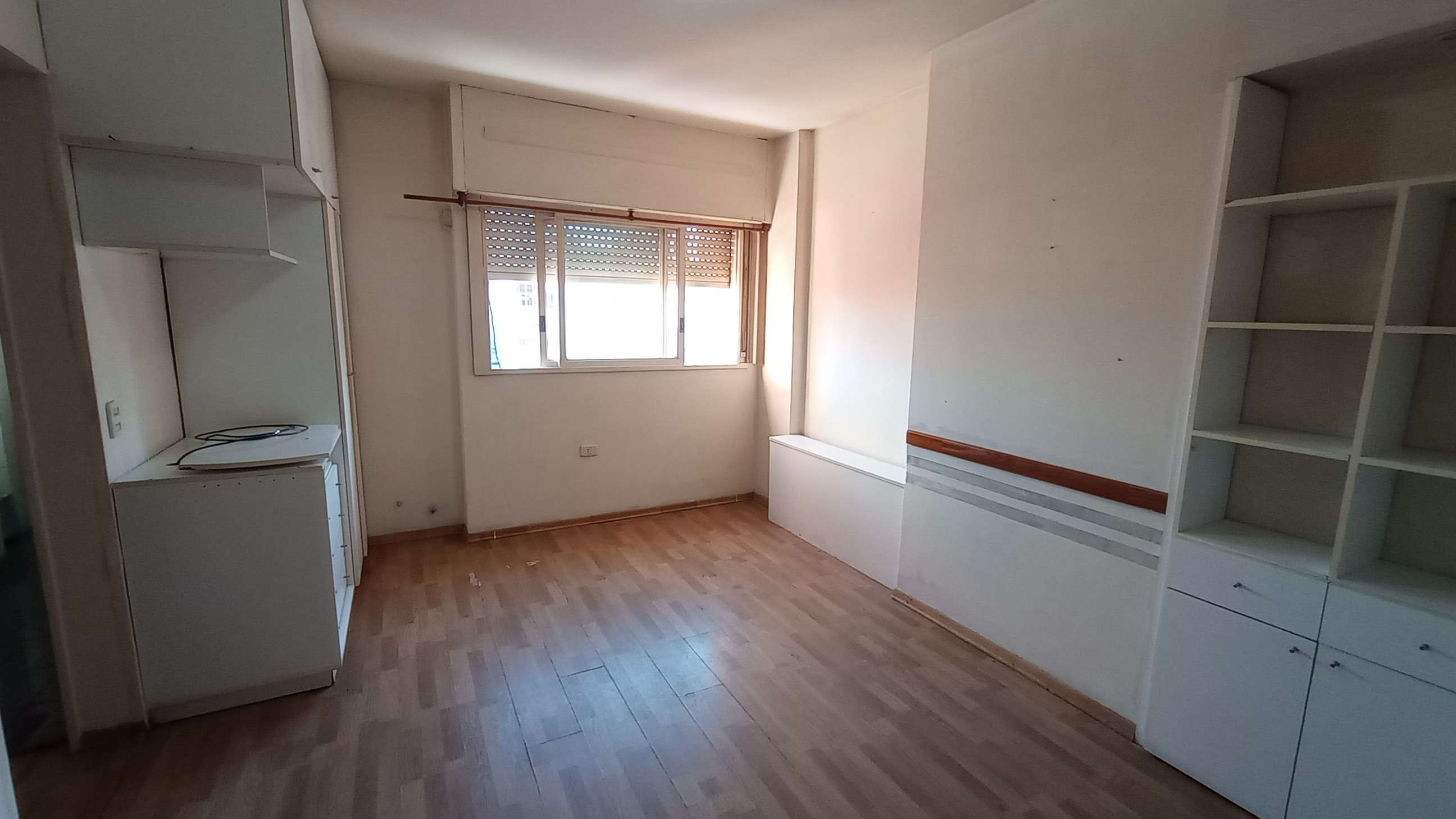Semi-furnished one-bedroom apartment in Quilmes Centro