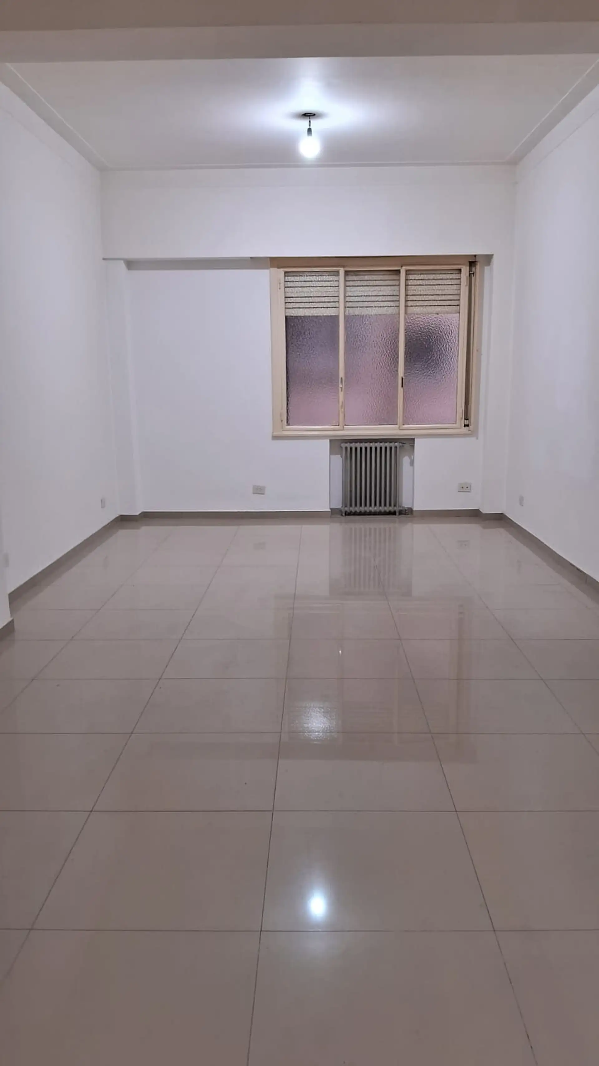 Departamento de 2 dormitorios con patio en Monserrat