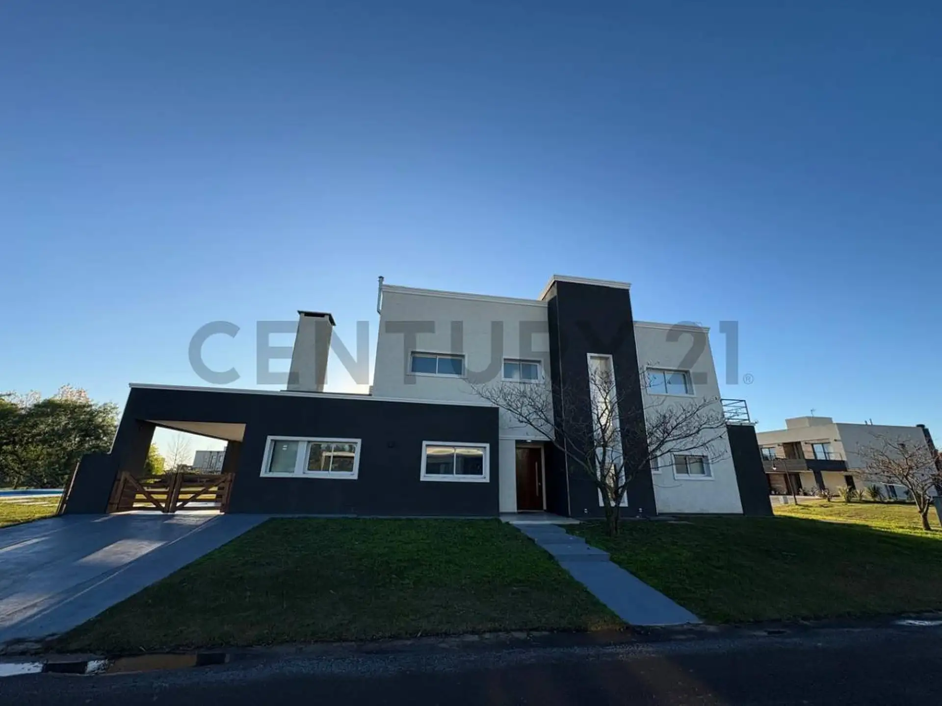 Casa de 4 dormitórios em Canning