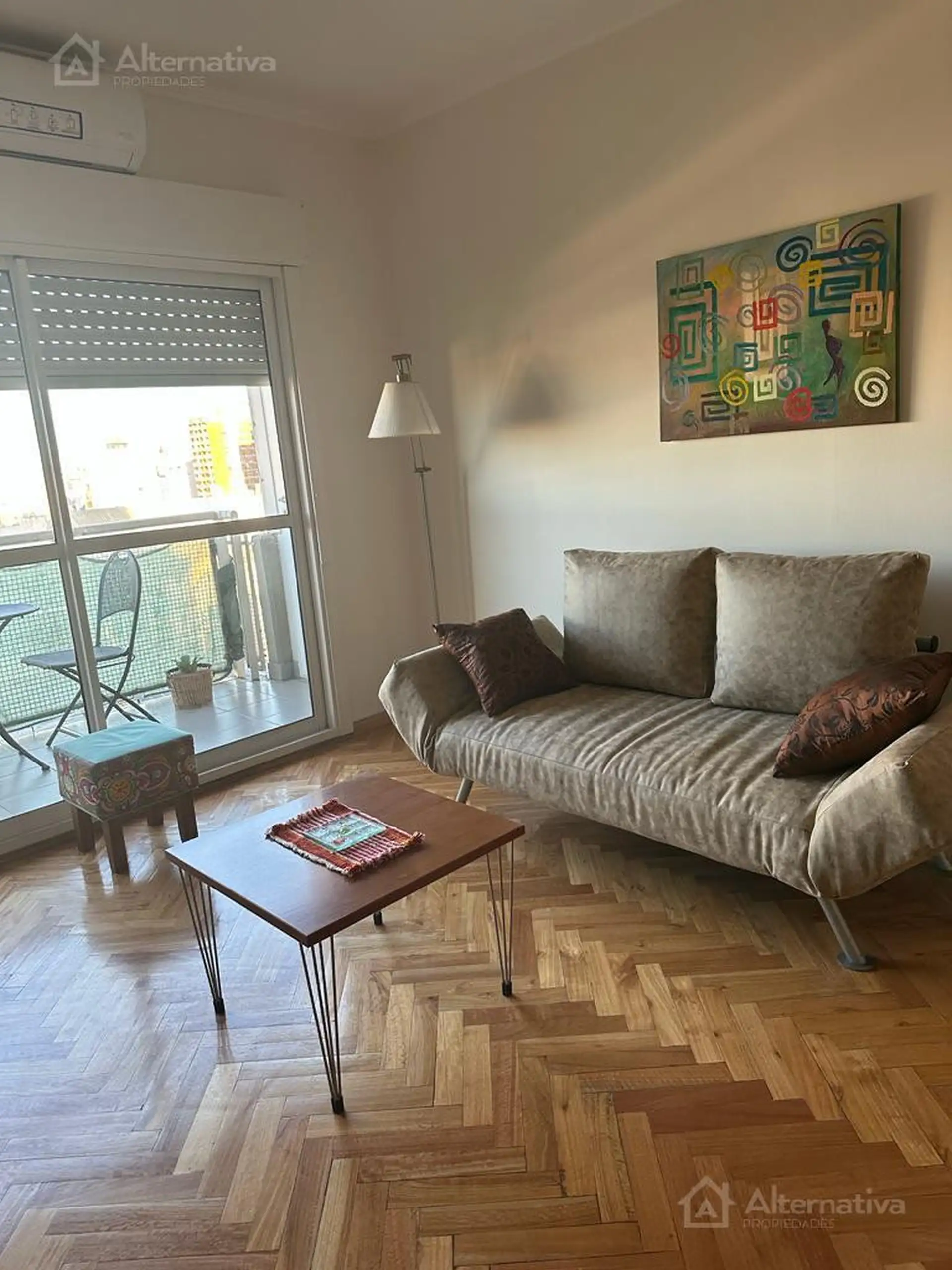 Двухкомнатная квартира с мебелью в Almagro