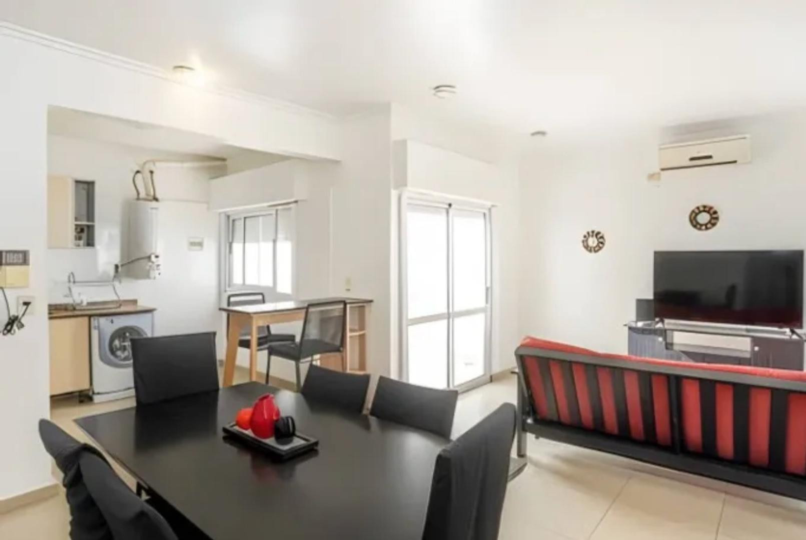 Fully furnished 3-room apartment with patio and terrace balcony in Palermo