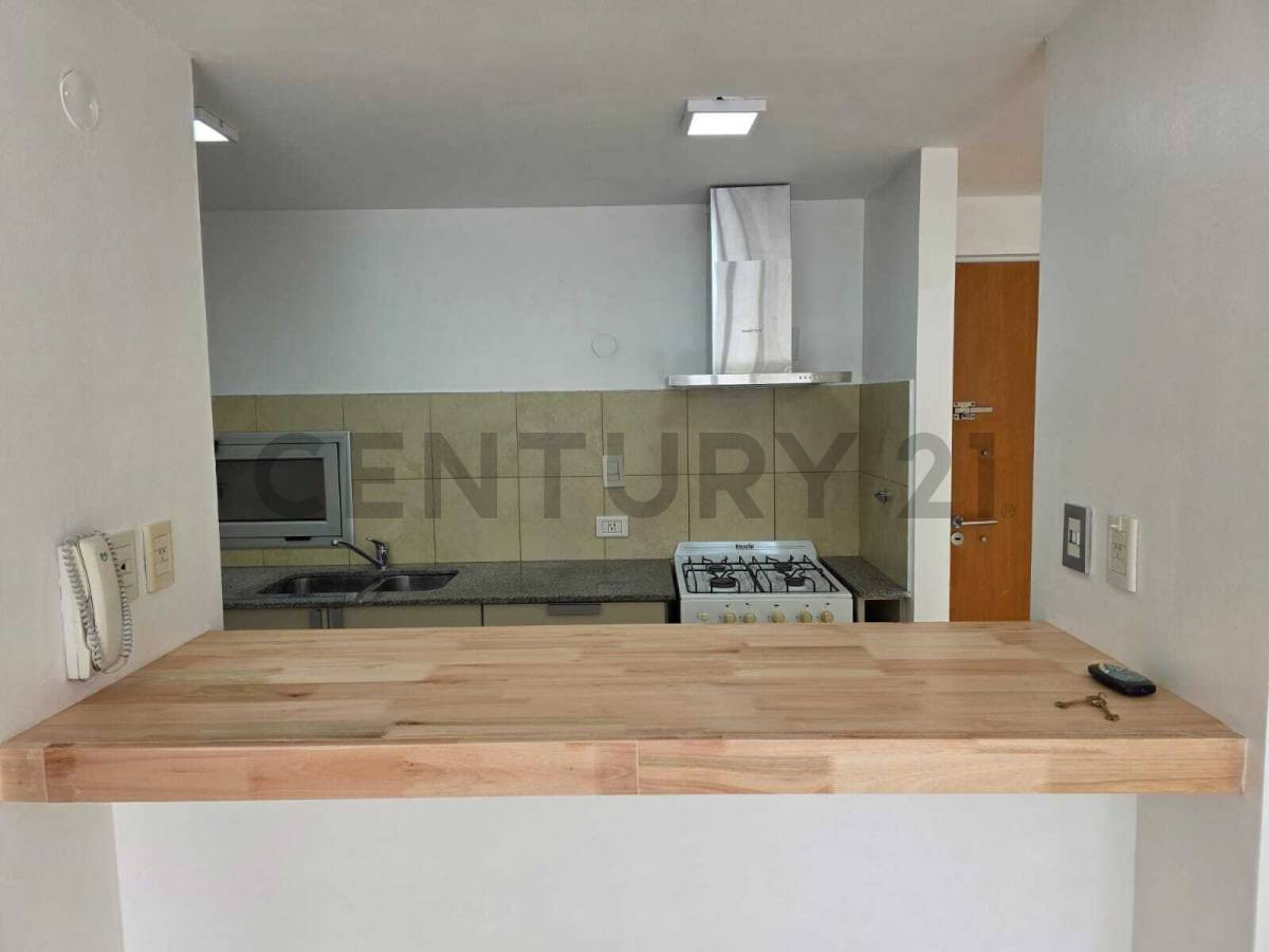 Departamento de 2 ambientes en La Plata con cochera