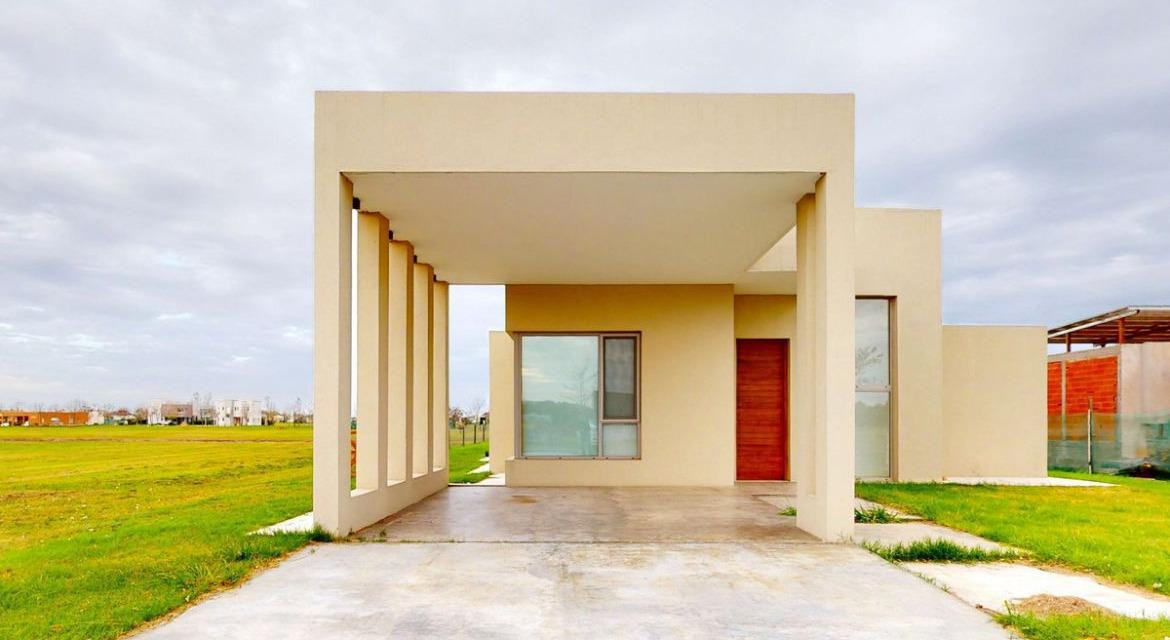 Четырёхспальная вилла в Araucarias (Haras del Sur III) в La Plata